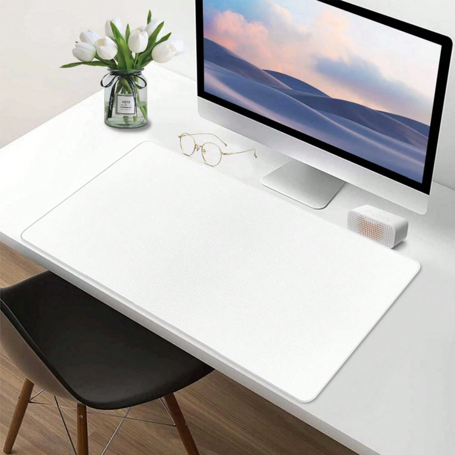 One Large E-Sports Gaming Mous - Tech Inspired Accessories recension och pris